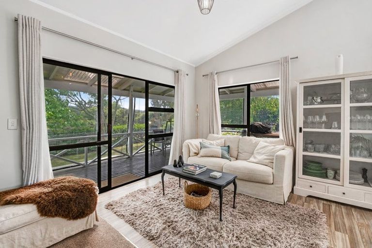 Photo of property in 414 Kaipara Coast Highway, Helensville, Kaukapakapa, 0871