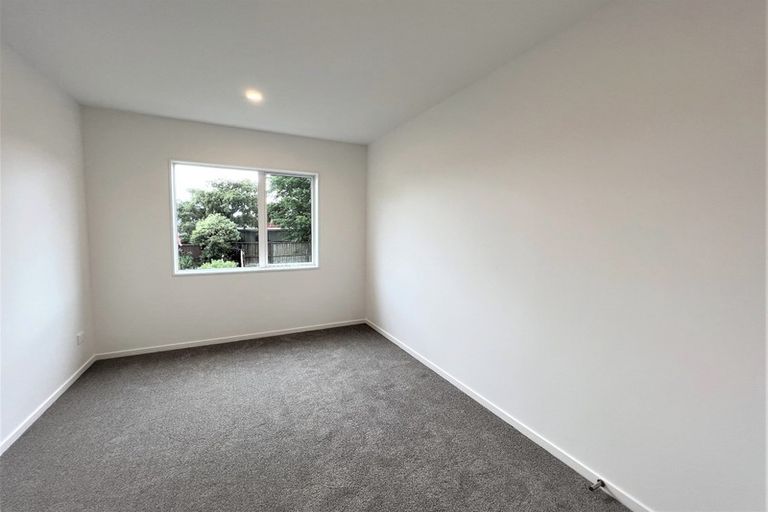 Photo of property in 114 Astley Avenue, New Lynn, Auckland, 0600