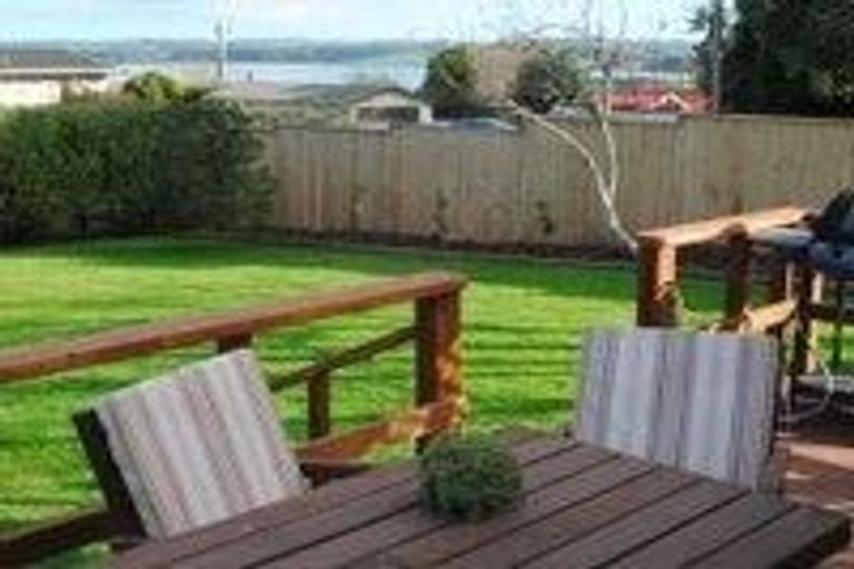 Photo of property in 70 Mclarin Road, Glenbrook, Waiuku, 2681