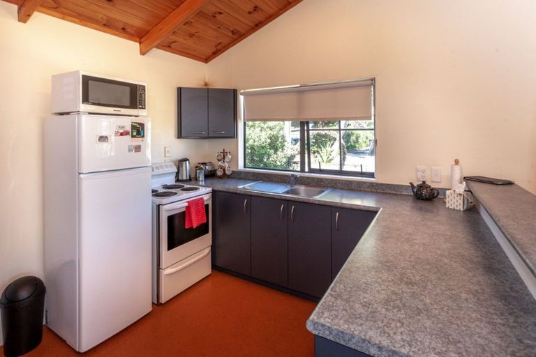 Photo of property in 132a Pipi Road, Whangamata, 3620