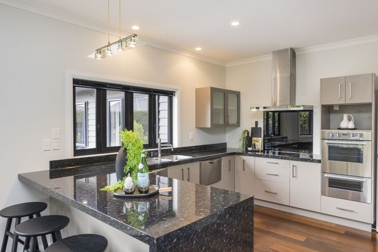 Photo of property in 6 Manhattan Court, Kelvin Grove, Palmerston North, 4414