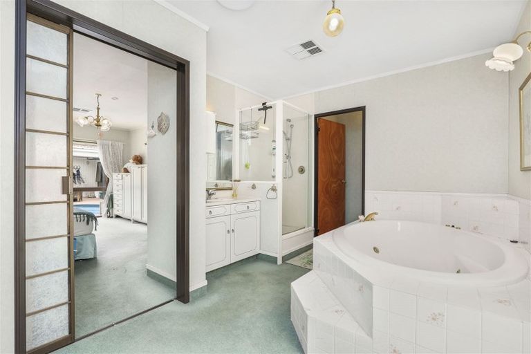 Photo of property in 65 Chedworth Avenue, Chedworth, Hamilton, 3210