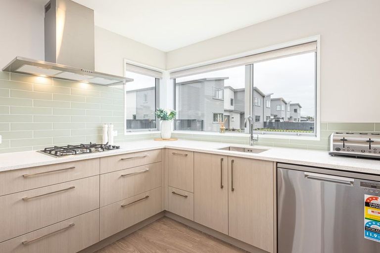 Photo of property in 9 Kakapo Lane, Redwood, Christchurch, 8051