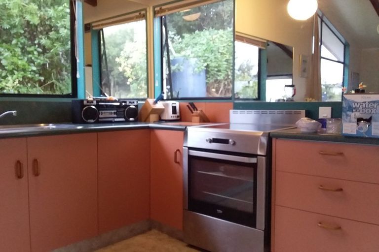 Photo of property in 150 Wyuna Bay Road, Wyuna Bay, Coromandel, 3581