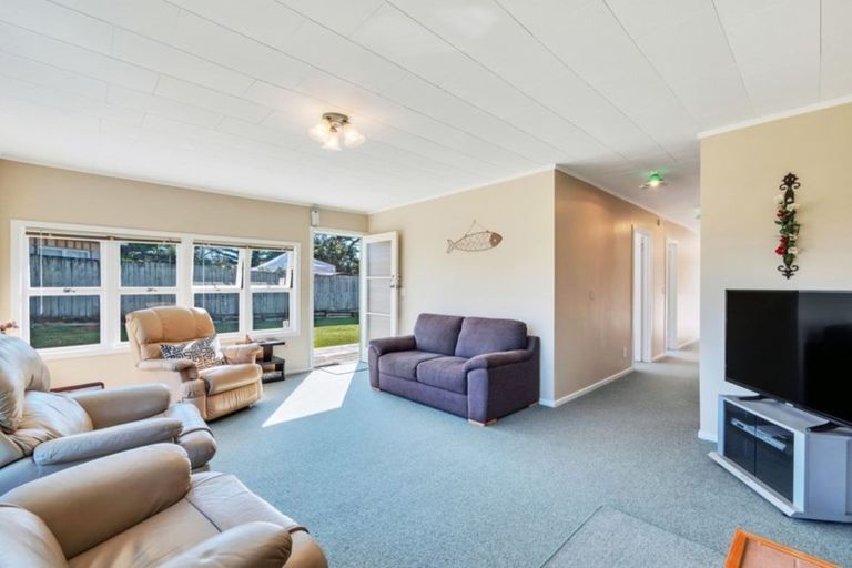 Photo of property in 23 James Mcleod Road, Shelly Beach, Helensville, 0874