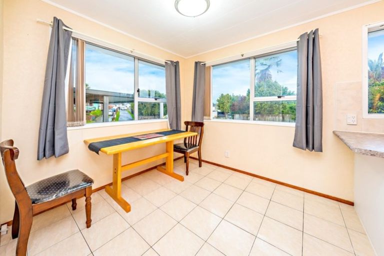 Photo of property in 22 Ferndown Avenue, Papatoetoe, Auckland, 2025
