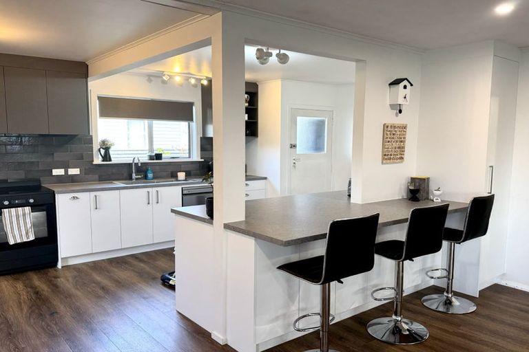 Photo of property in 25 Surrey Street, Solway, Masterton, 5810