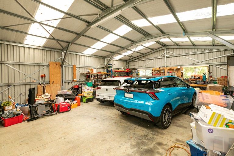 Photo of property in 32 Jeffs Road, Dairy Flat, Albany, 0794