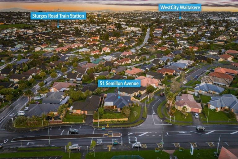 Photo of property in 51 Semillon Avenue, Henderson, Auckland, 0612