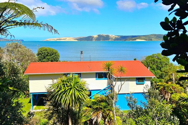 Photo of property in 24 Koutu Beach Road, Opononi, Kaikohe, 0473