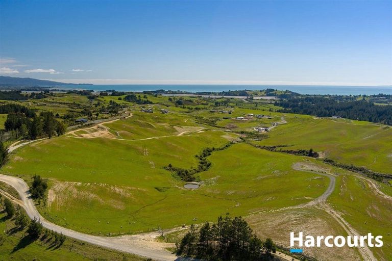 Photo of property in 30 Tirohanga Moana Way, Tasman, 7175