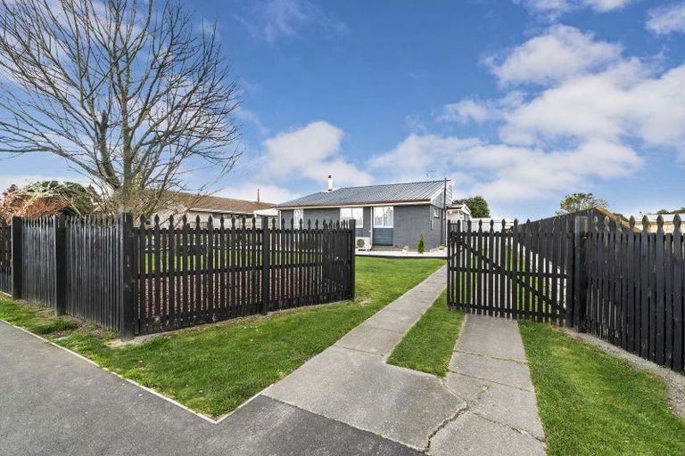 Photo of property in 62 North Terrace, Darfield, 7510