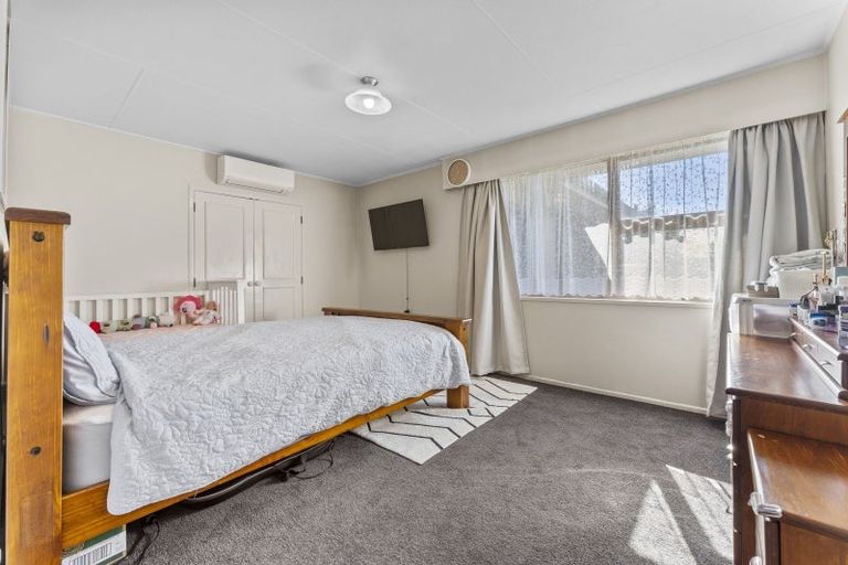 Photo of property in 100 Huxley Street, Pahiatua, 4910
