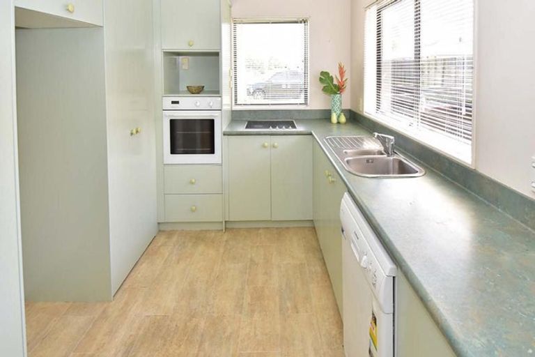 Photo of property in 11a Pine Road, Orewa, 0931