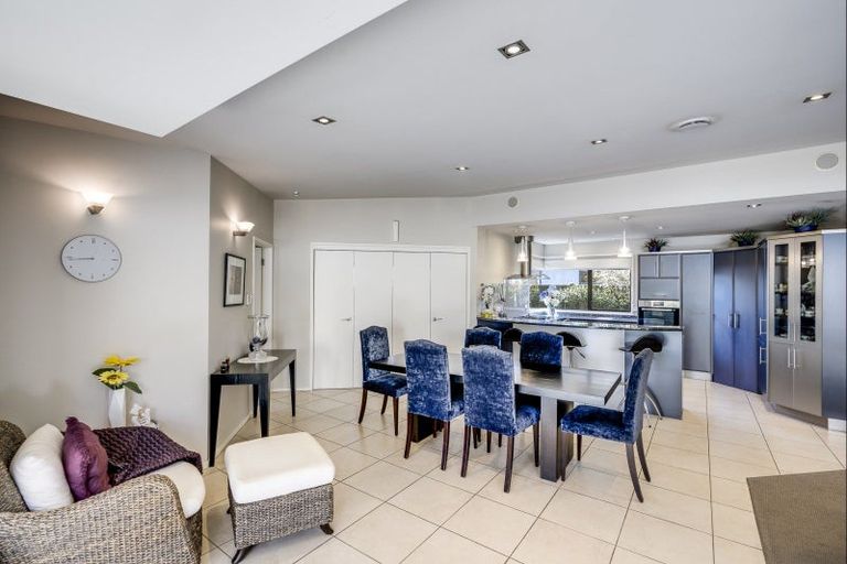 Photo of property in 8 Saint Hill Lane, Havelock North, 4130