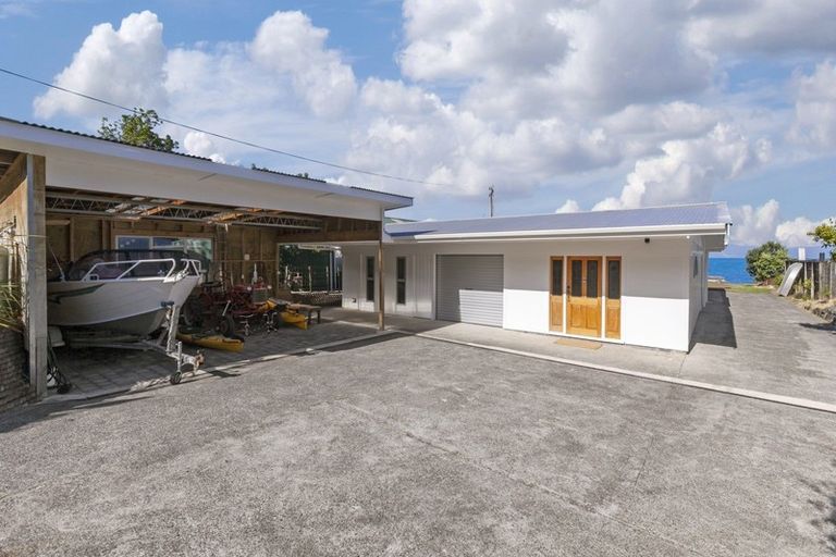 Photo of property in 1880 East Coast Road, Whakatiwai, Pokeno, 2473