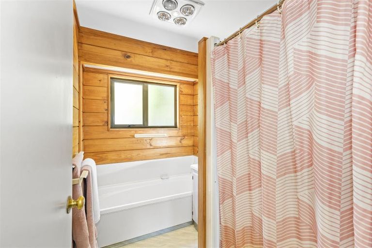 Photo of property in 24 Wiremu Street, Redwood, Christchurch, 8051