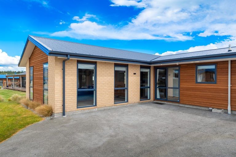 Photo of property in 2 Rodman Lane, Lake Tekapo, 7999