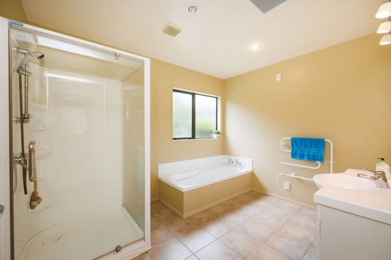 Photo of property in 753 Napier Road, Whakarongo, Palmerston North, 4470