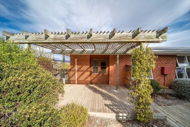 Photo of property in 33 Tamblyn Drive, Lake Roxburgh Village, Roxburgh, 9571