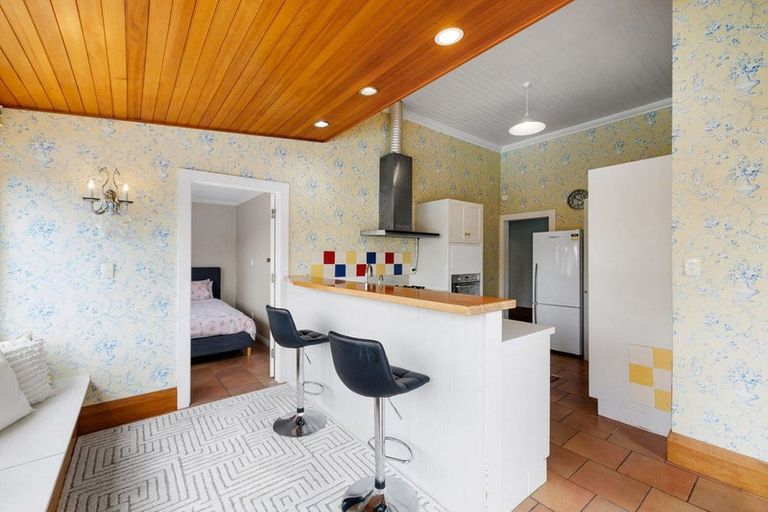 Photo of property in 41 Queen Street, Cambridge, 3434