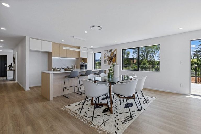 Photo of property in 44 Vintry Drive, Huapai, Kumeu, 0810