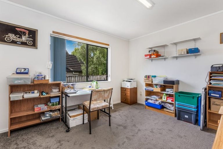 Photo of property in 8 Millstream Drive, Henderson, Auckland, 0610