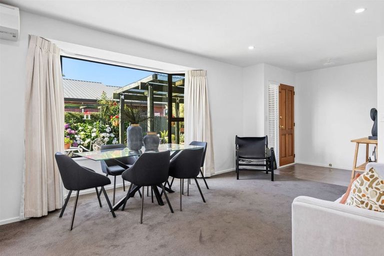 Photo of property in 10 Glenconnor Place, Burwood, Christchurch, 8083