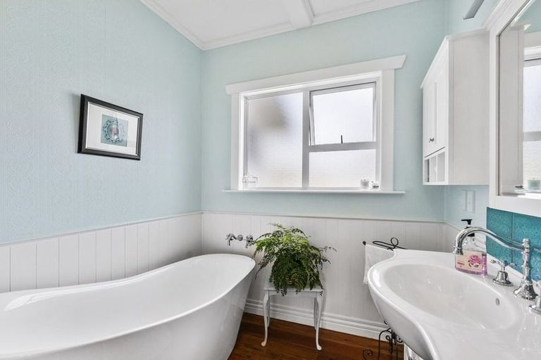 Photo of property in 1083 Tarata Road, Kaimata, Inglewood, 4387