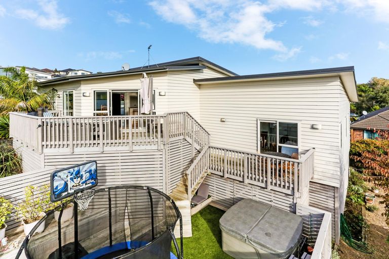 Photo of property in 64 Isabella Drive, Pukekohe, 2120