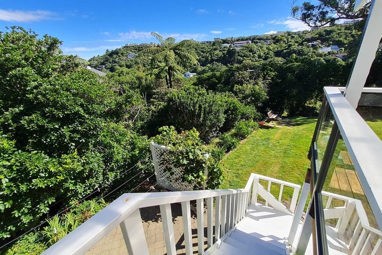 Photo of property in 56 Pokohiwi Road, Normandale, Lower Hutt, 5010