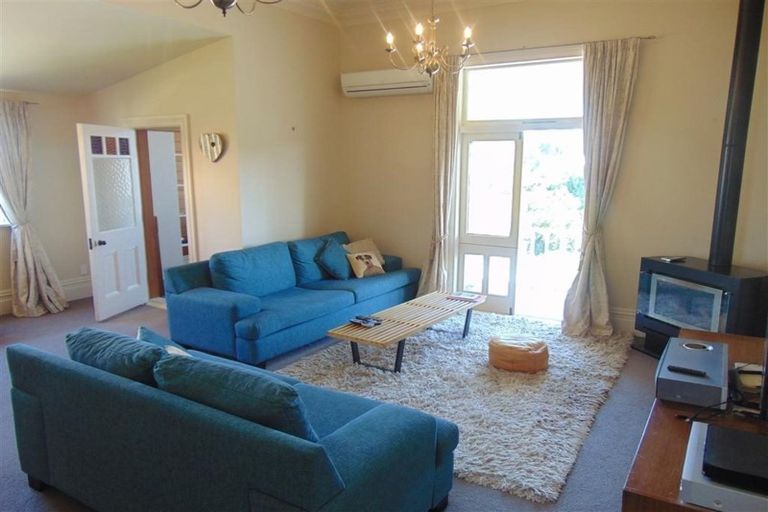 Photo of property in 21 May Avenue, Hospital Hill, Napier, 4110