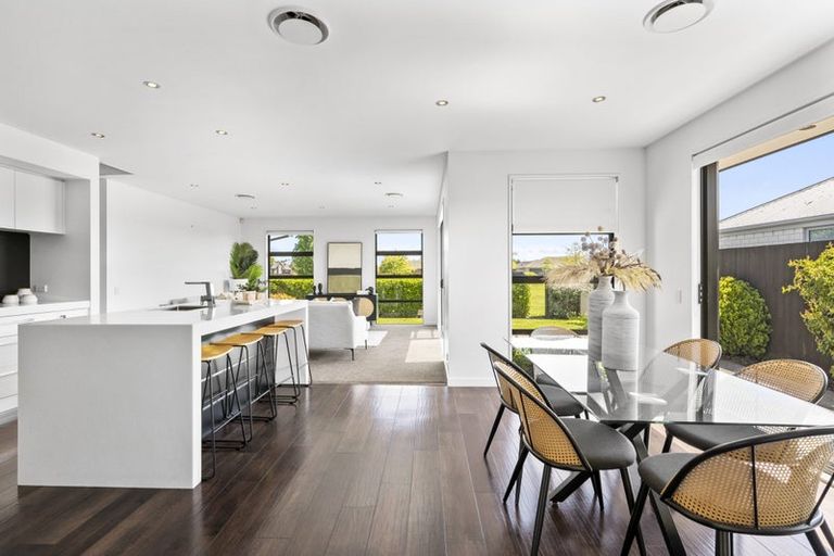 Photo of property in 27 Taiore Crescent, Marshland, Christchurch, 8083