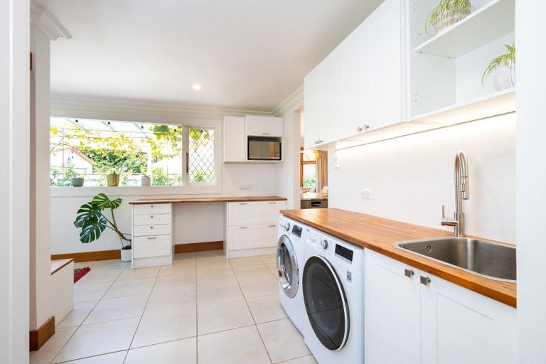 Photo of property in 702 Avenue Road East, Parkvale, Hastings, 4122