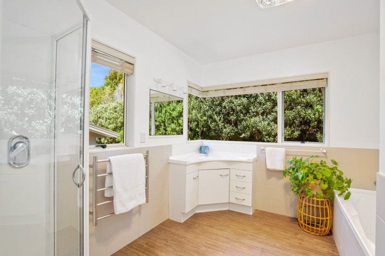 Photo of property in 55 Lauries Drive, Kauri, Kamo, 0185