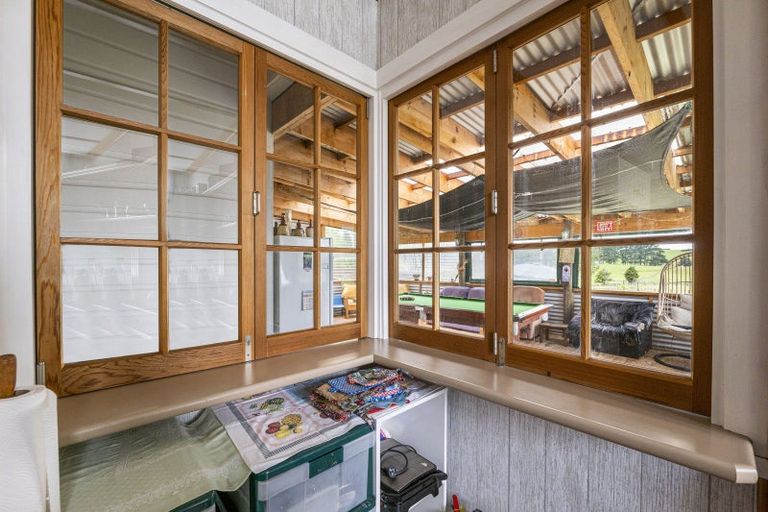 Photo of property in 18 Mills Street, Eltham, 4322