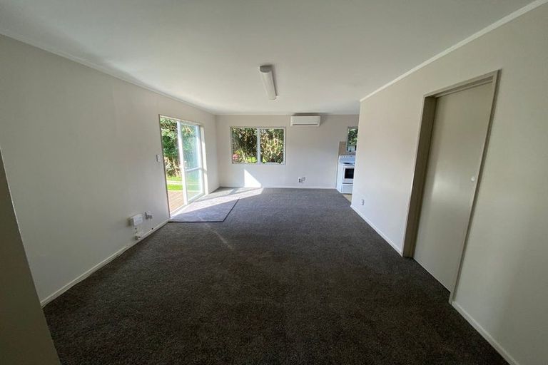 Photo of property in 9 Greers Road, Weymouth, Auckland, 2103