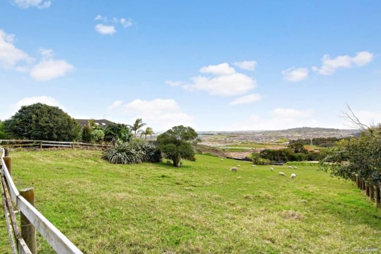 Photo of property in 18 Murphys Road, Flat Bush, Auckland, 2019