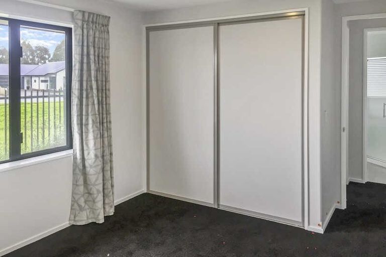 Photo of property in 6 Luxembourg Crescent, Halswell, Christchurch, 8025