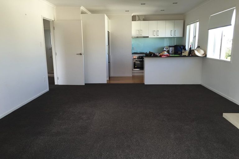 Photo of property in 1/62 Sycamore Drive, Sunnynook, Auckland, 0620