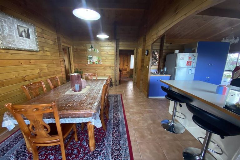 Photo of property in 10 Lagoon Way, West Harbour, Auckland, 0618