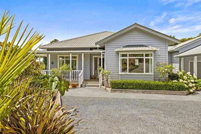Photo of property in 35a Pinchgut Road, Kaukapakapa, 0873