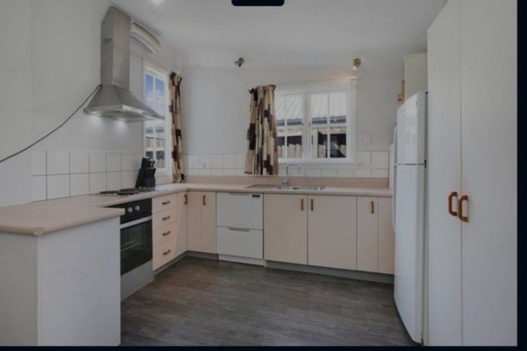 Photo of property in 1/27 Wrights Road, Addington, Christchurch, 8024