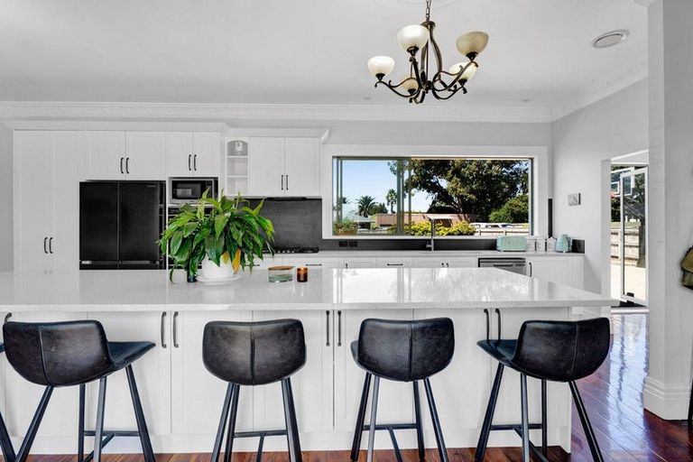 Photo of property in 76a Glover Road, Hawera, 4610