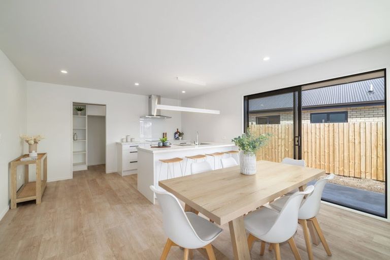 Photo of property in 7 Poipoi Place, Aranui, Christchurch, 8061