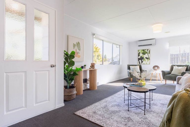 Photo of property in 5 Hookway Grove, Paraparaumu, 5032