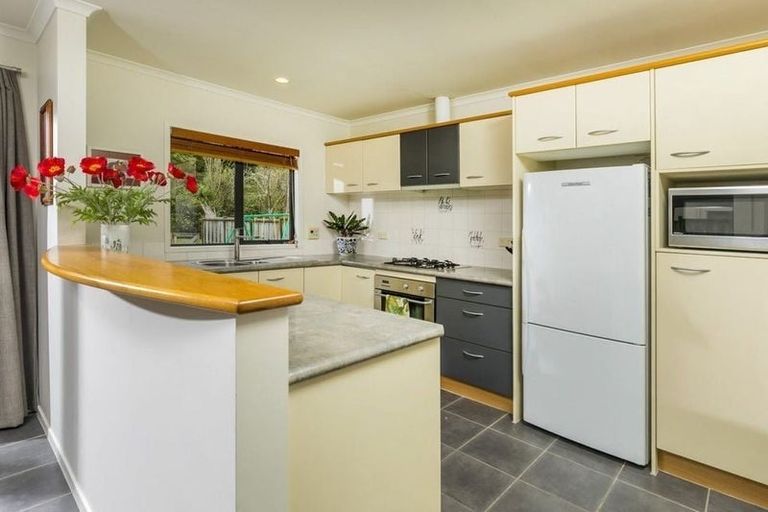 Photo of property in 20 Kristin Lane, Albany, Auckland, 0632