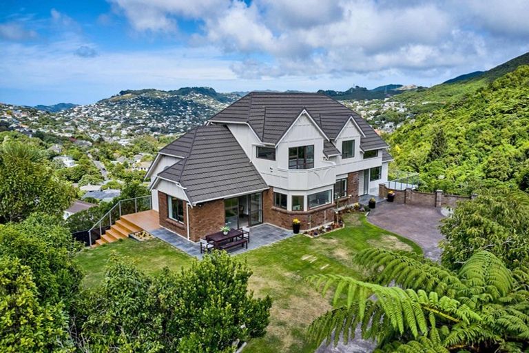 Photo of property in 7 Ridvan Grove, Ngaio, Wellington, 6035
