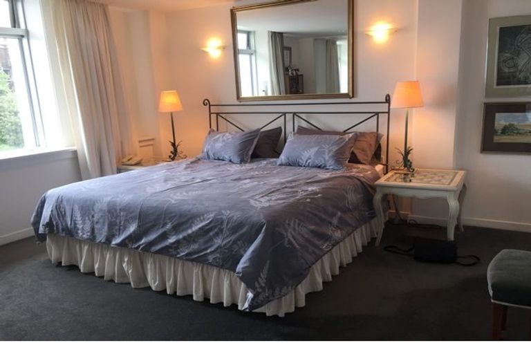 Photo of property in Jerningham Apartments, 20 Oriental Terrace, Oriental Bay, Wellington, 6011