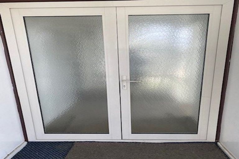 Photo of property in 1/48 Straven Road, Riccarton, Christchurch, 8011